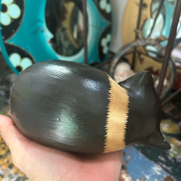 VTG Handmade & Painted Wood Sleeping Cat W/ Whiskers Folk Art Figurine Indonesia - Picture 16 of 16